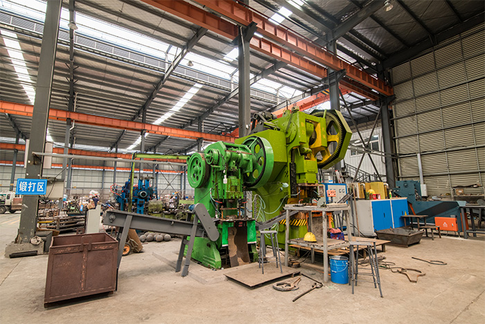 彭州网架配件-锥头加工车间